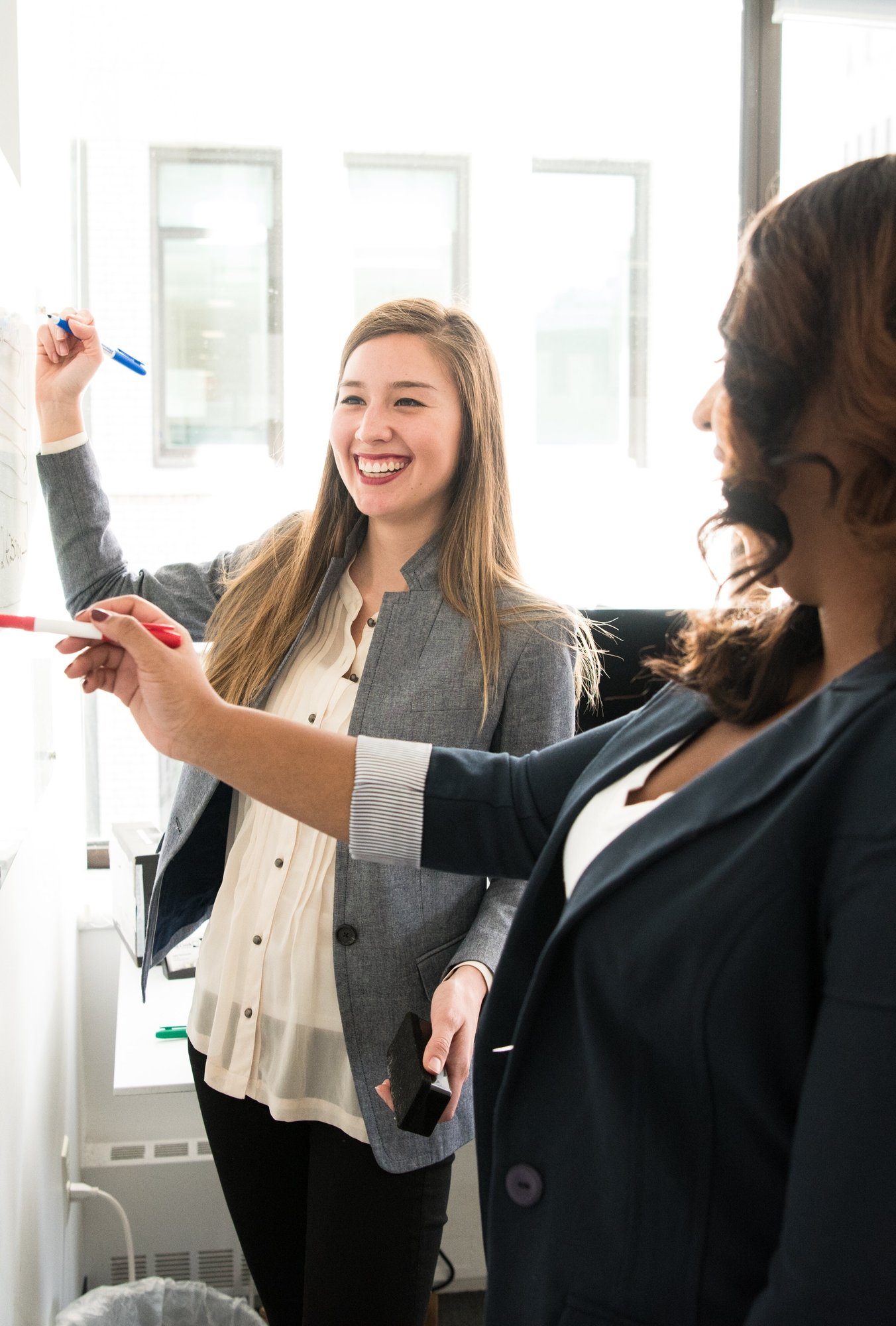 board-discussing-employees-1181533